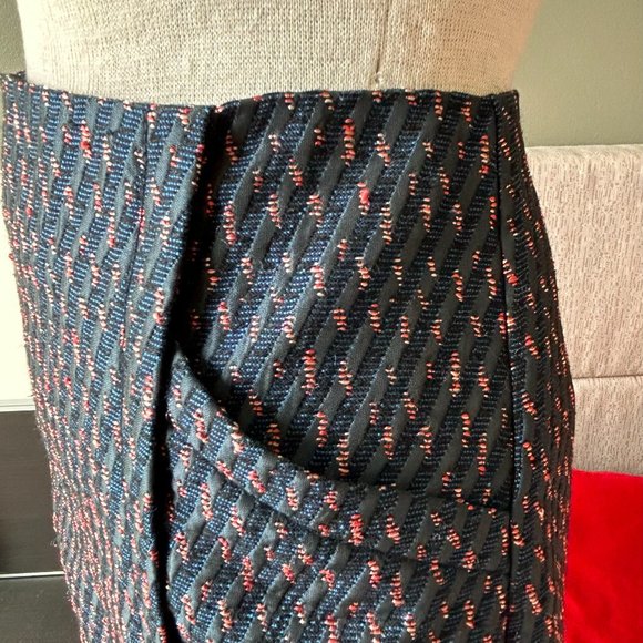 / Ann Taylor LOFT Jacquard Short Skirt Criss Cross Pattern Wool Blend NWOT US 2 - Picture 4 of 8